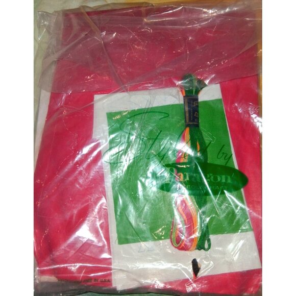 Paragon Needlecraft "Poinsettia" Hostess Apron Kit 100% Cotton Pre-Cut Stamped A - Picture 9 of 11